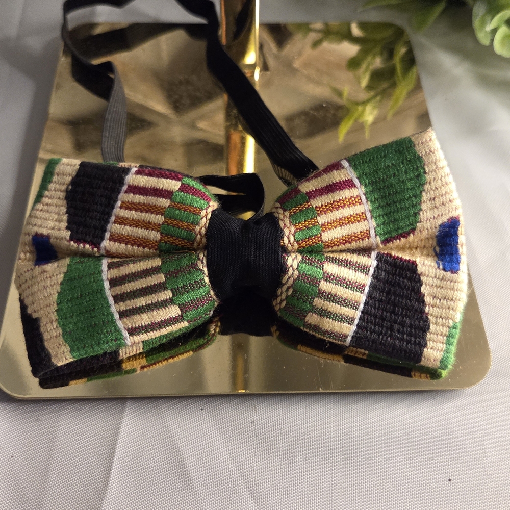 Bold Pattern Bow Tie – Because Basic Formalwear I… - image 3